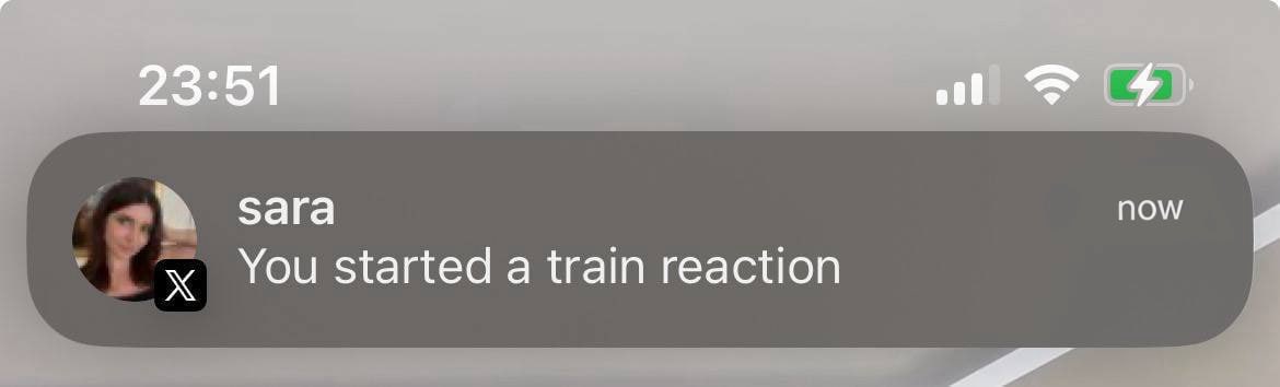 Bumblebee tweet media