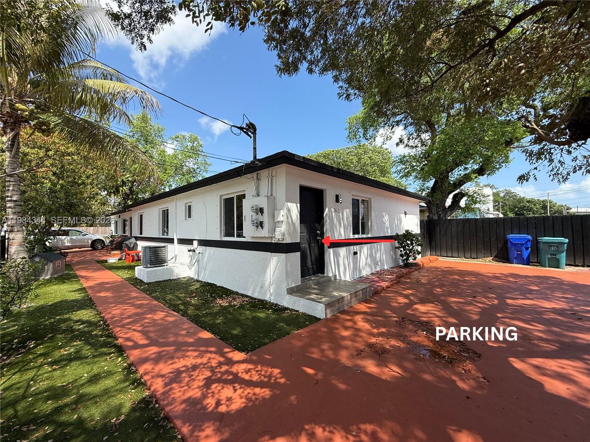 Hioigllc's tweet image. 🏡 PRICE REDUCTION | 📍 3815 NW 13th Ave #2, Miami, FL 33142-4817
💲 2,400 |  🛏  2 bed  🛁  1 bath  | 0.11 acres

holeinoneinvestmentsgroup.com/2026/03/19/act…