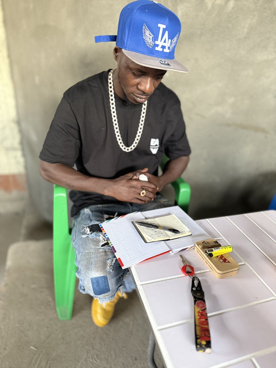 ALIEN SKIN OFFICIAL tweet media