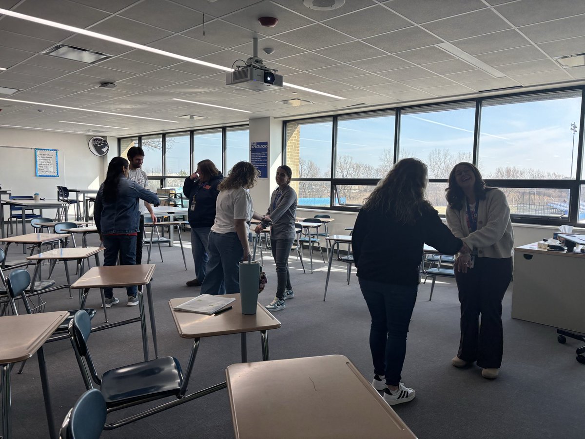 Cara Obrochta tweet media