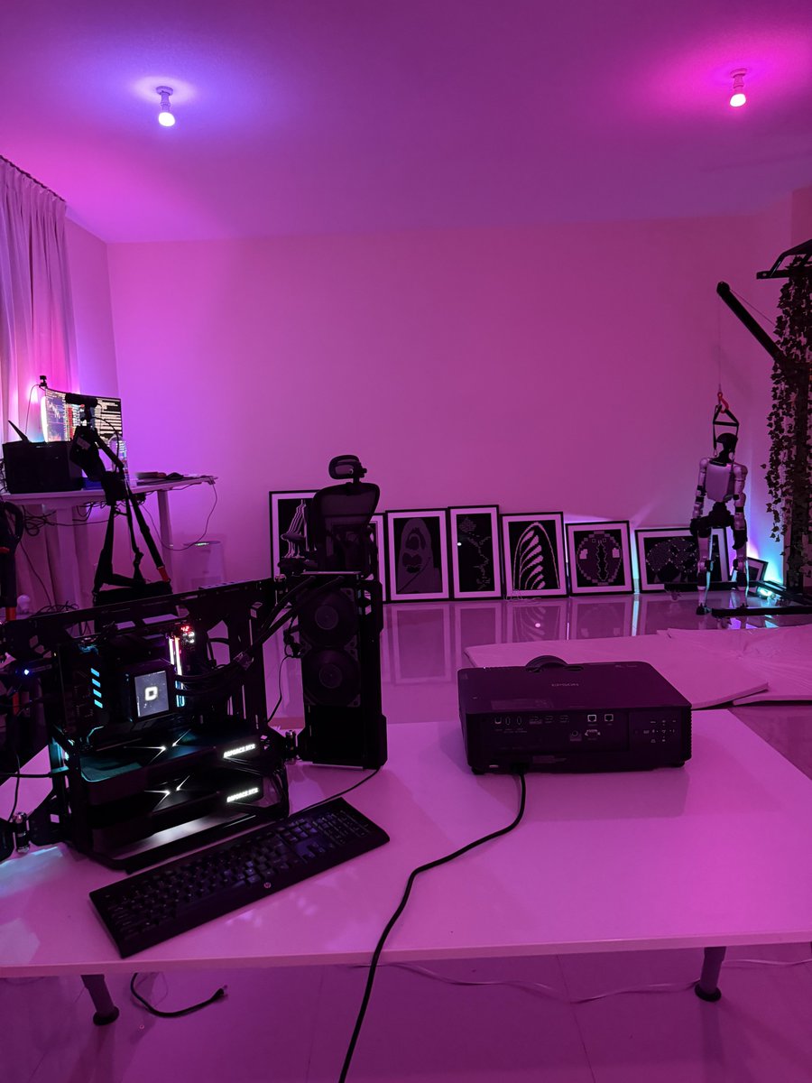 veryvanya tweet media