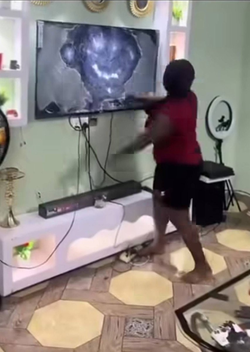 The Disruptor tweet media