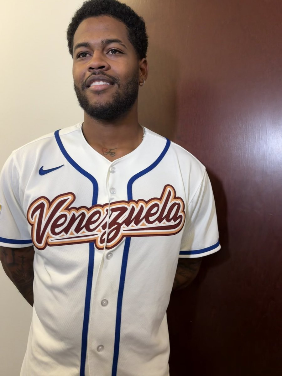 Anne Rogers tweet media