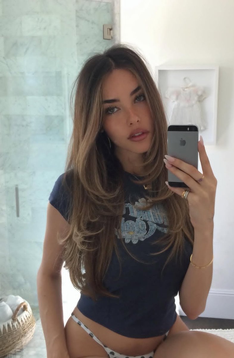mebsjpg's tweet photo. madison beer. https://t.co/Kwl2QKqxk0