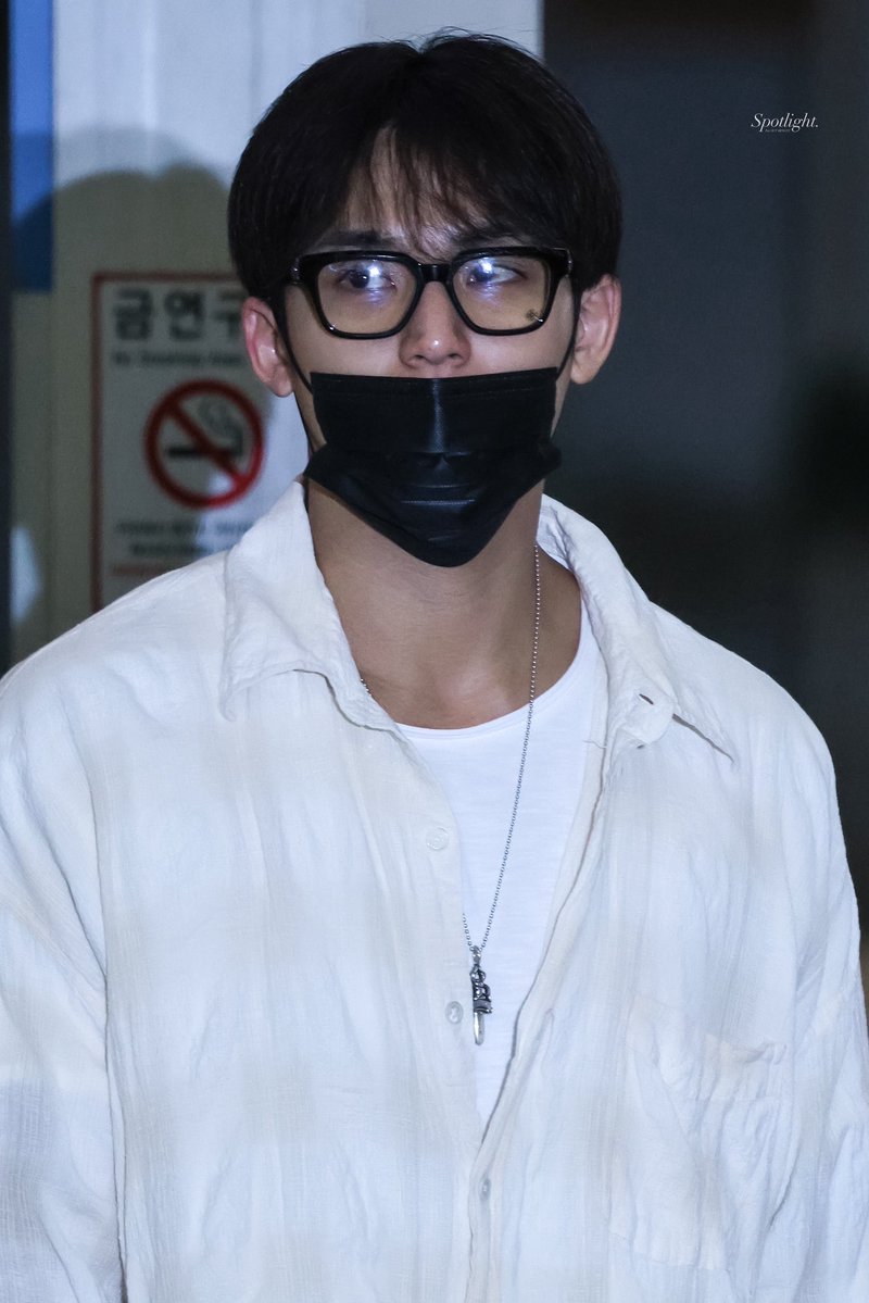 𝘚𝘱𝘰𝘵𝘭𝘪𝘨𝘩𝘵 tweet media