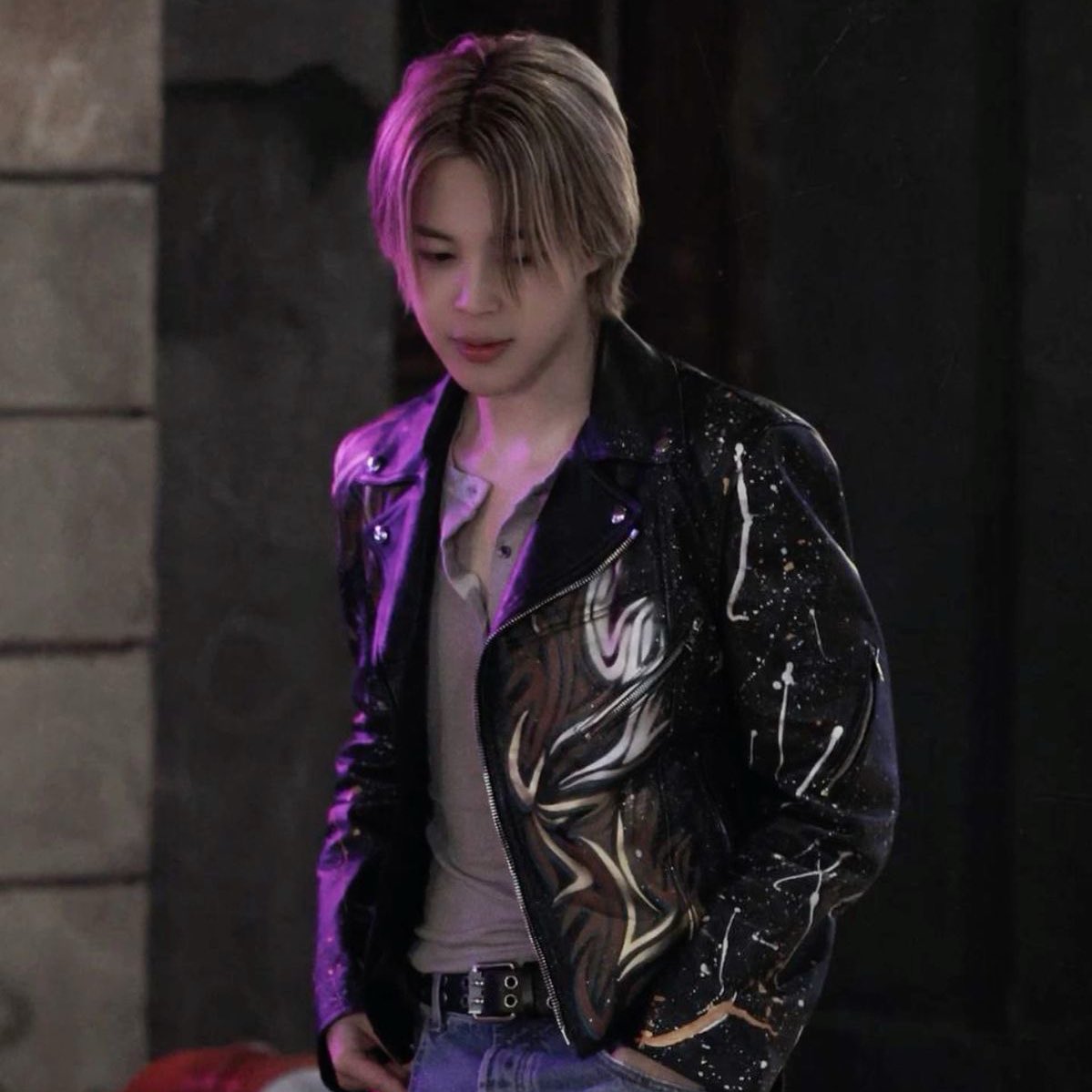 Jennie Chart Data  tweet media