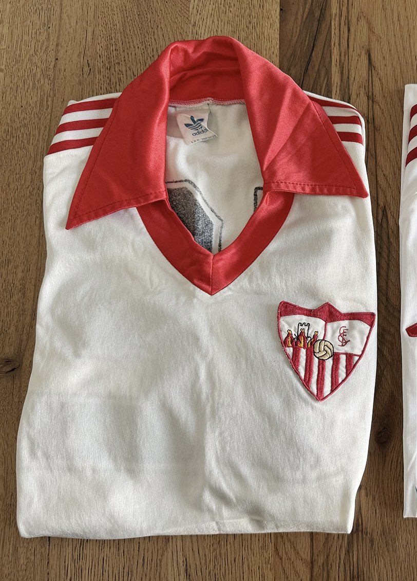 Benditos Colores tweet media