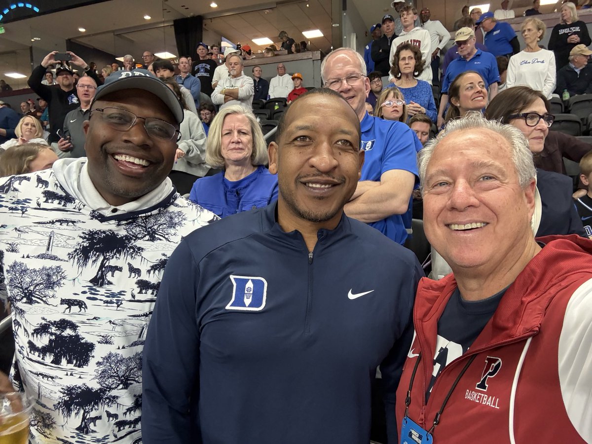 Robert Wolf tweet media