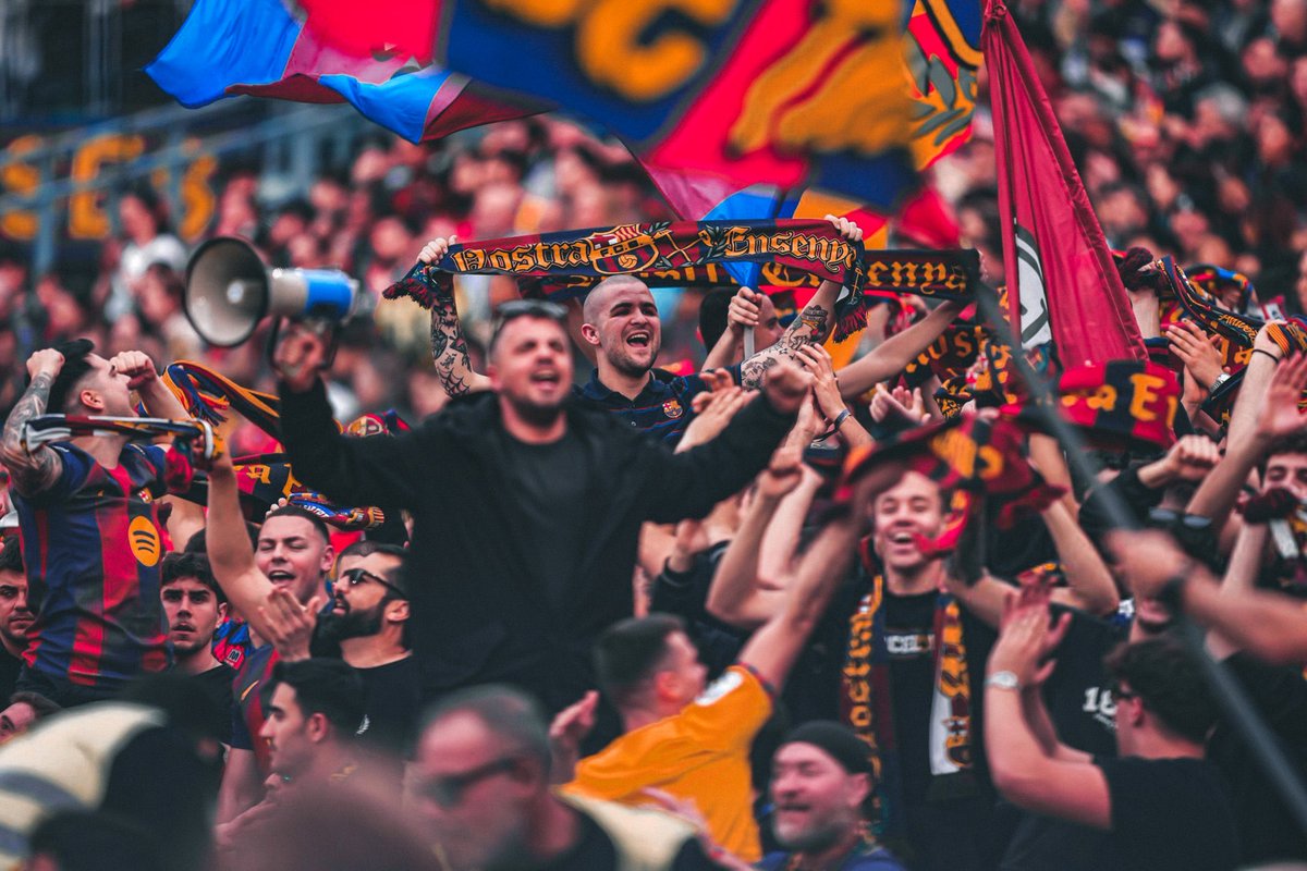 العيد مبارك و كل علم و انتم بألف خيير الله يعيده علينا بأمن و صحة و راحه بال