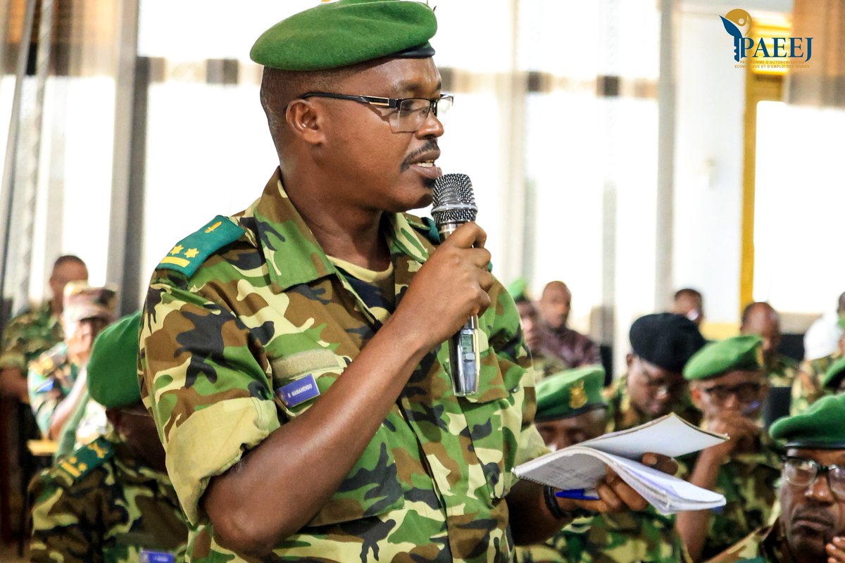 PAEEJ_Burundi's tweet image. 😍 Quand le @PAEEJ_Burundi inspire l'#EAC. Des officiers de l’École supérieure de commandement et d’état-major de l’EAC ont visité le siège du PAEEJ à Gitega ce 19/3/2026, pour comprendre son rôle dans la prévention des conflits et la préservation de la paix.