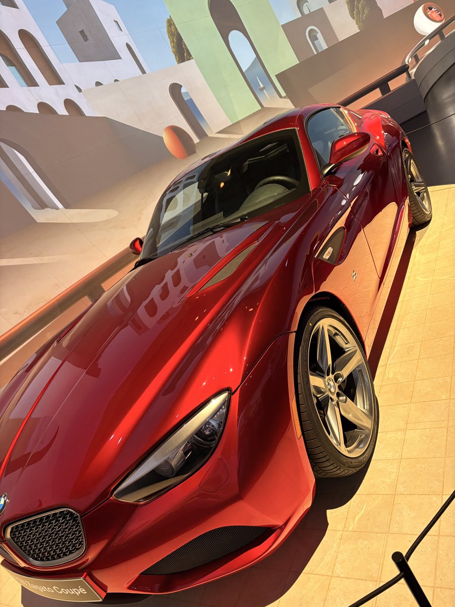 m_witeczek's tweet photo. Eleganz trifft auf Leistung: 
Der BMW Zagato Coupé. Ein Meisterwerk von BMW und Zagato, das italienische Design mit deutscher Präzision verbindet. Ein Blickfang, der Geschichte schreibt.

 #BMWZagato #BMW #DesignMeetsPerformance #ArtOnWheels #ThePumpkin https://t.co/ir35rc40YL
