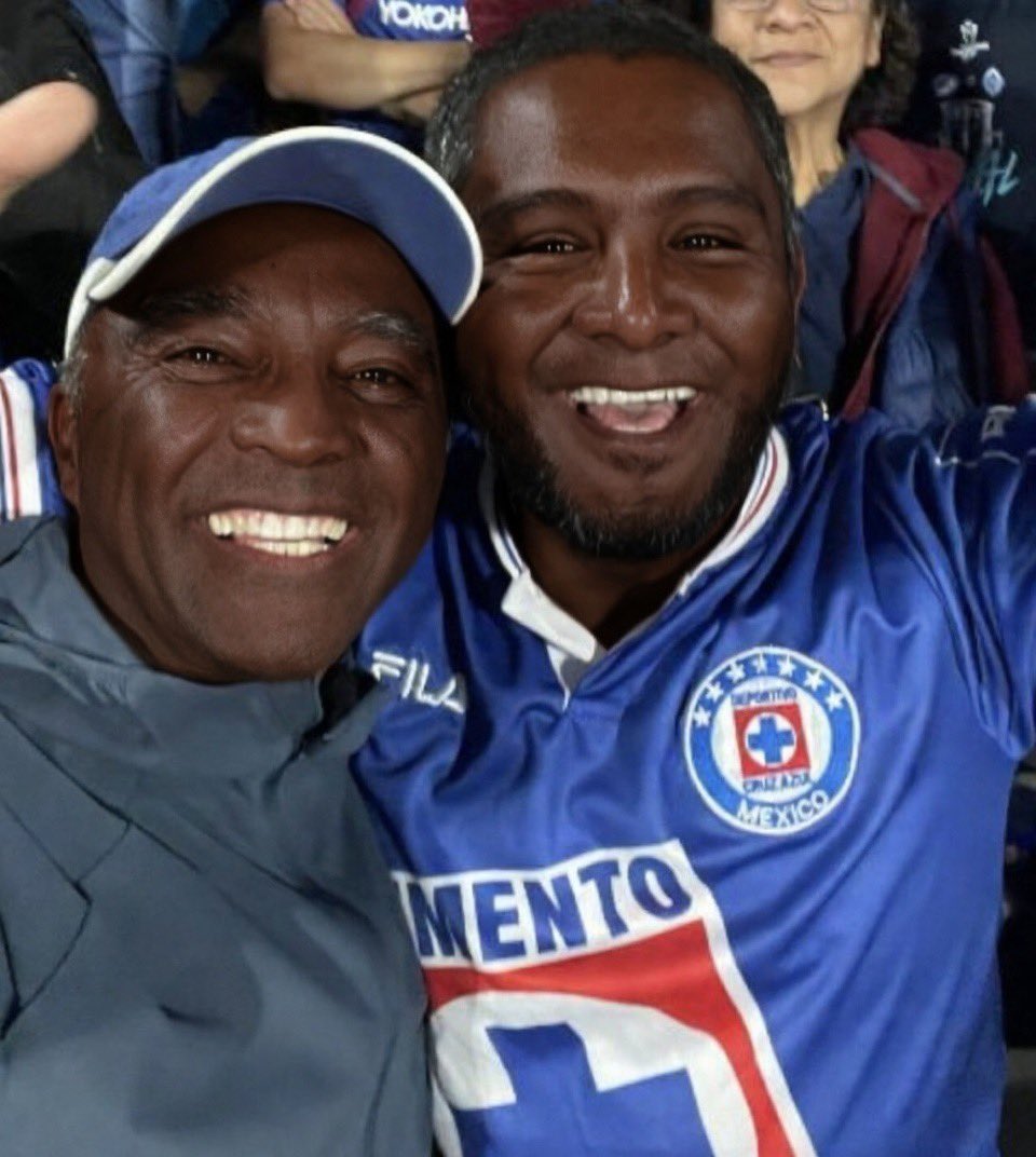 Hecho en CU tweet media