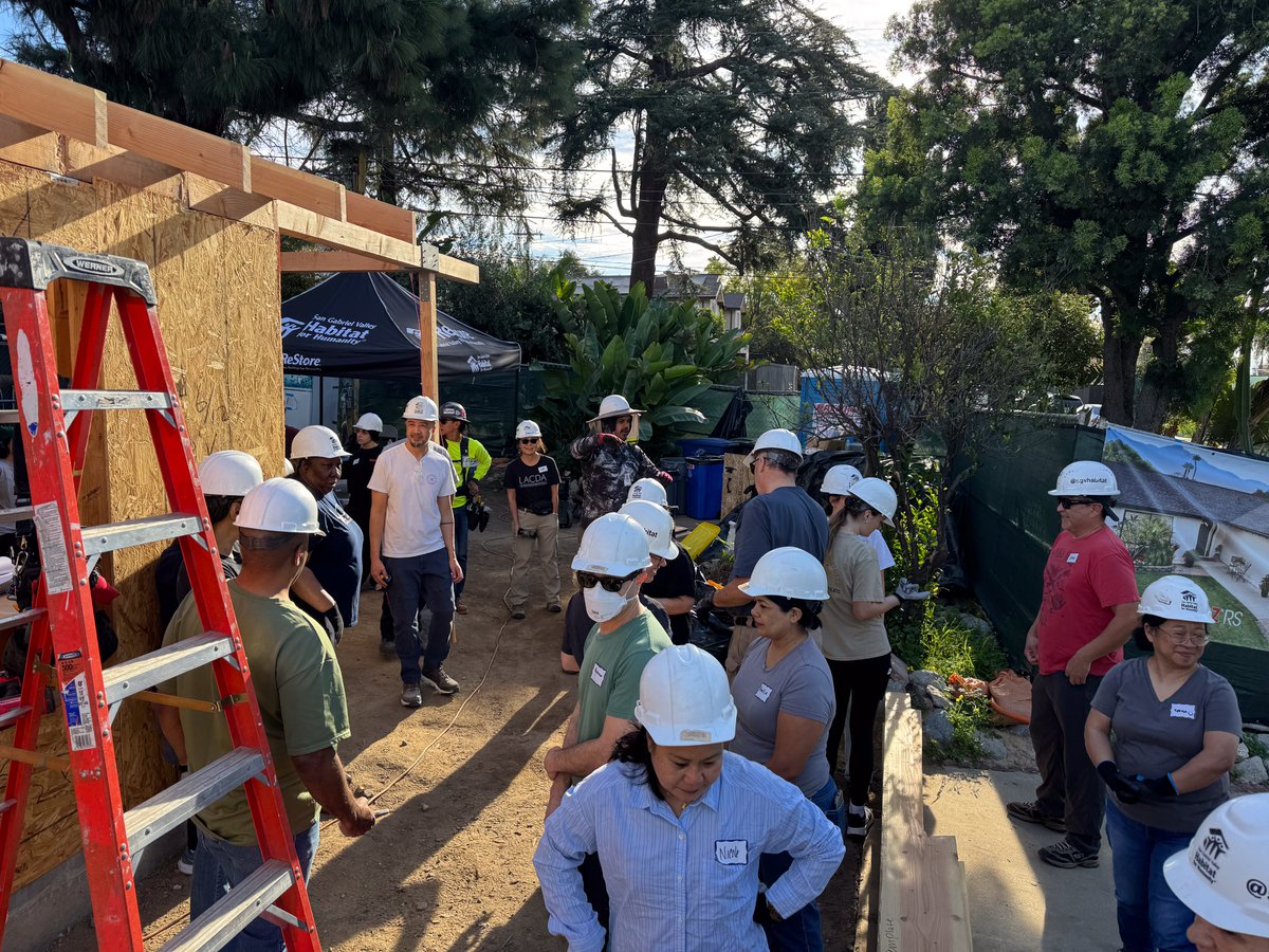 LA County Development Authority tweet media