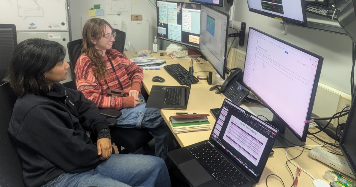 CanadianLightSource tweet media