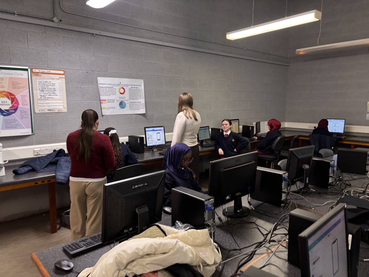 Coláiste Nano Nagle tweet media