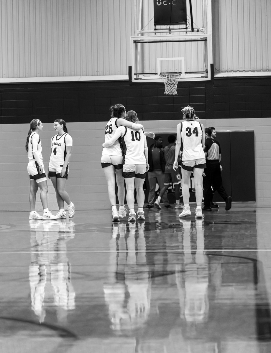 SCWarriorWBB's tweet photo. For Each Other ⚔️ https://t.co/ze2hRaUx3Y