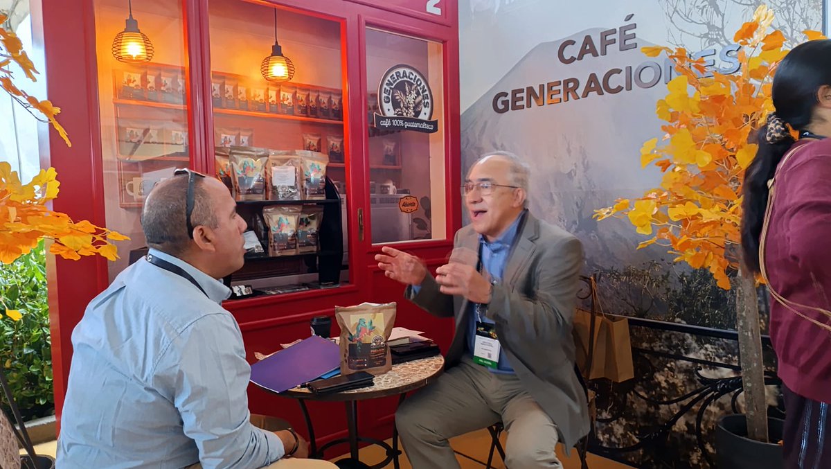 Hoy en #AGRITRADE2026 productores, exportadores y compradores internacionales se están reuniendo para abrir nuevas oportunidades de negocio y seguir posicionando a Guatemala como un proveedor confiable de alimentos para el mundo. 🌎🌱