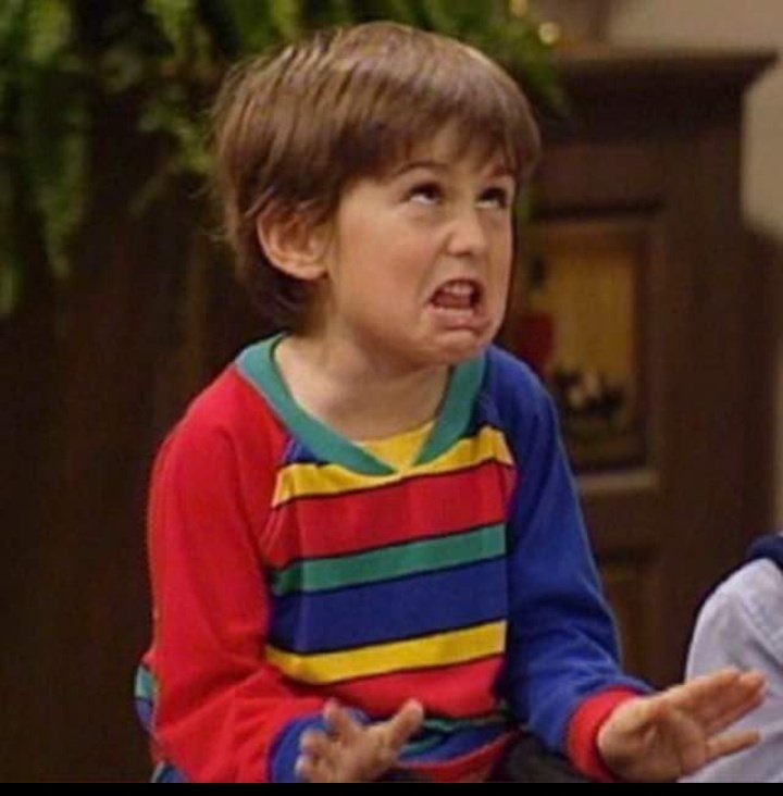 Oversize tweet media