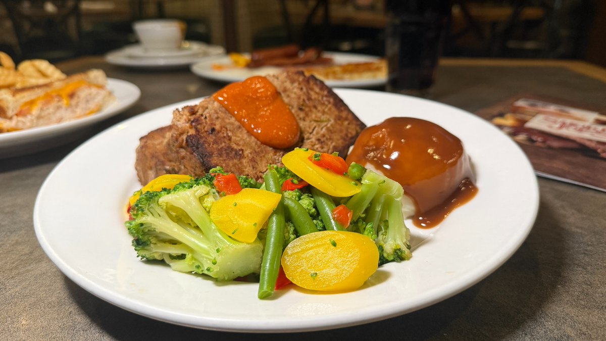 Sam's Town Las Vegas tweet media