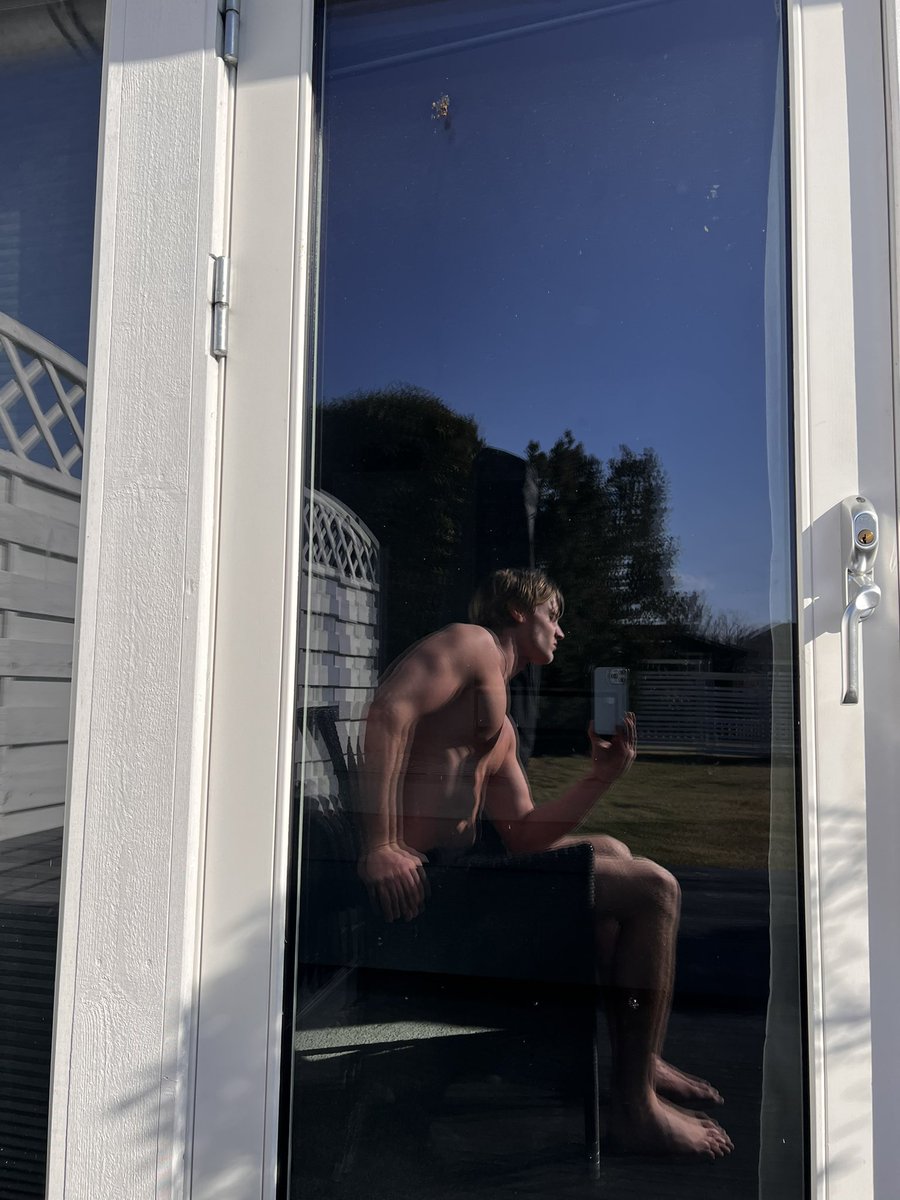 Holisticeric tweet media