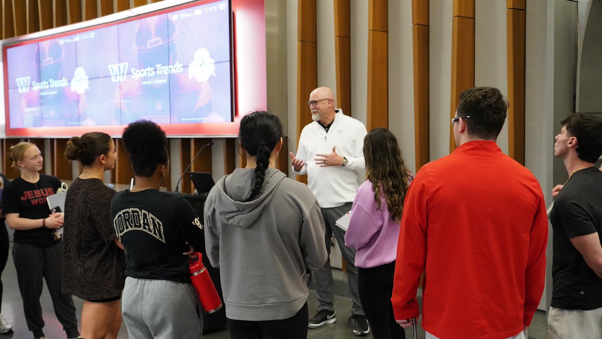 The Eugene D. Smith Leadership Institute tweet media