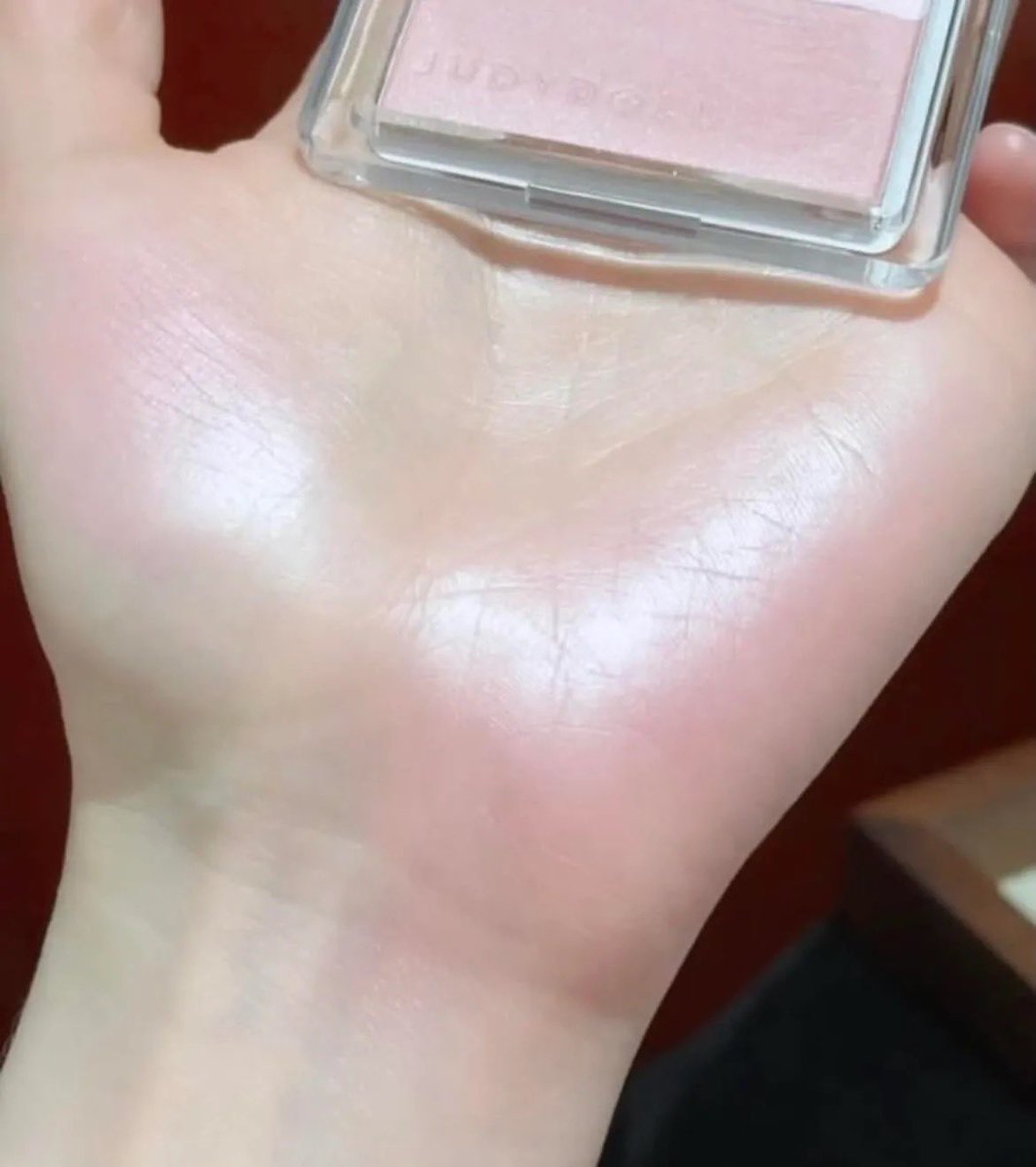 mood swing tweet media