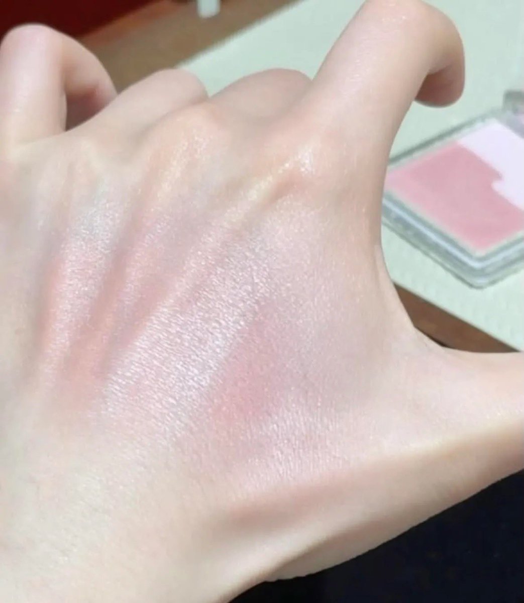 mood swing tweet media