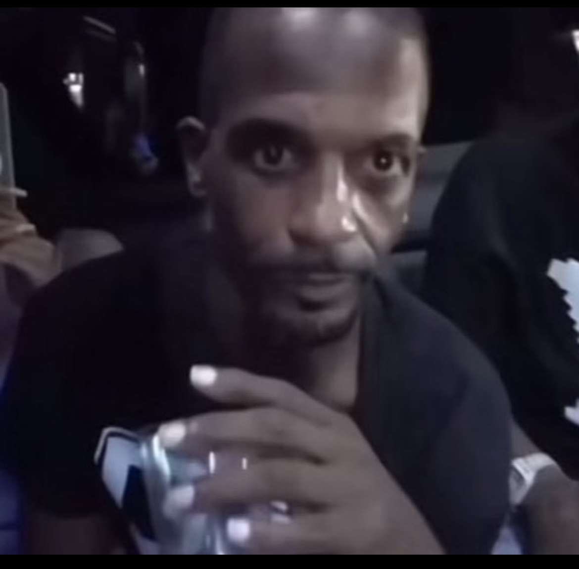 BootieDigger tweet media