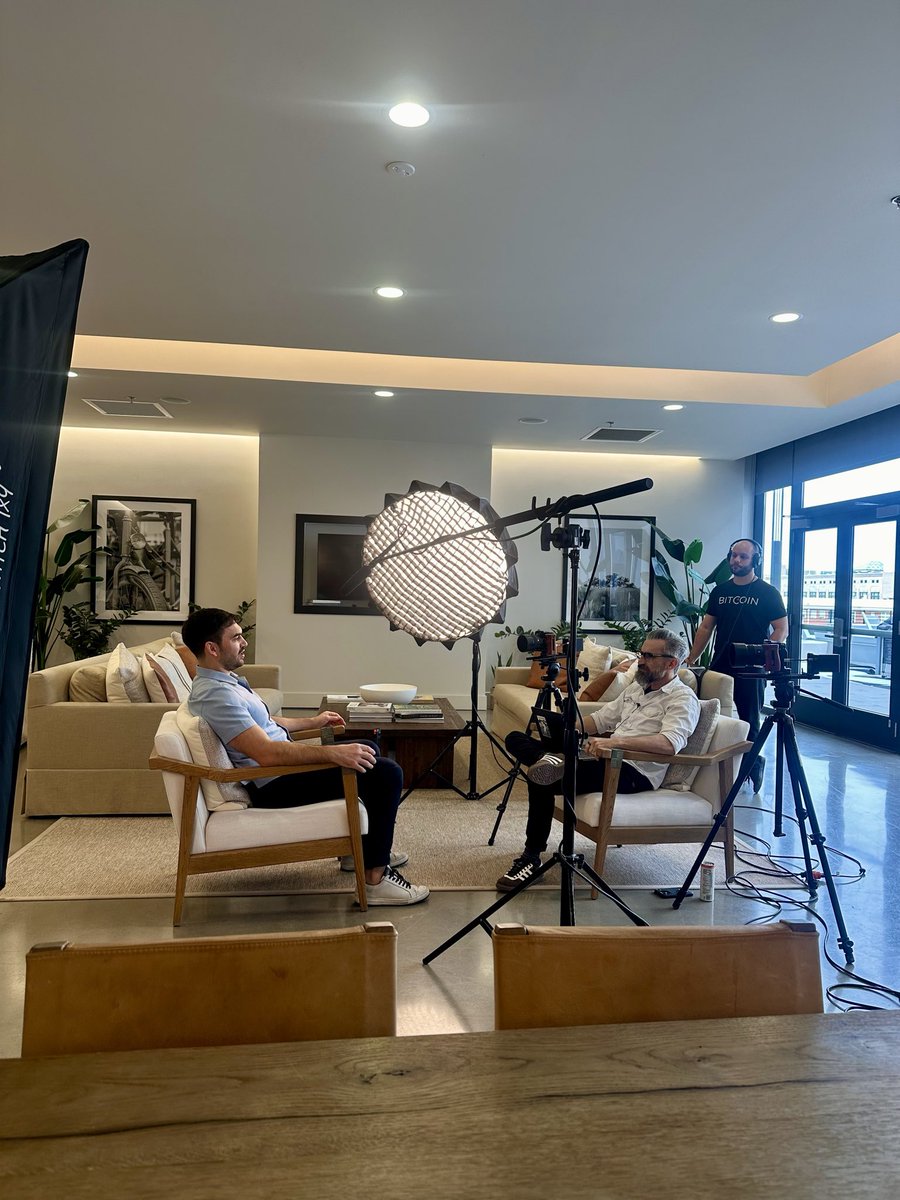 Julia Duzon tweet media