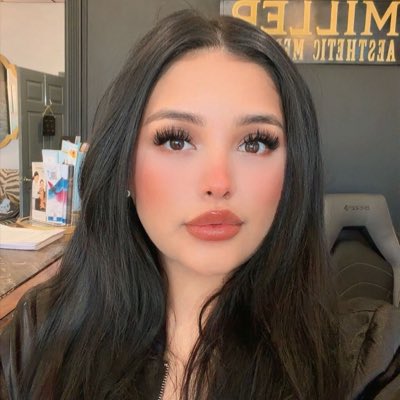Lifeofjasmineee's tweet photo. #NewProfilePic https://t.co/Pd9uD7Zc7P