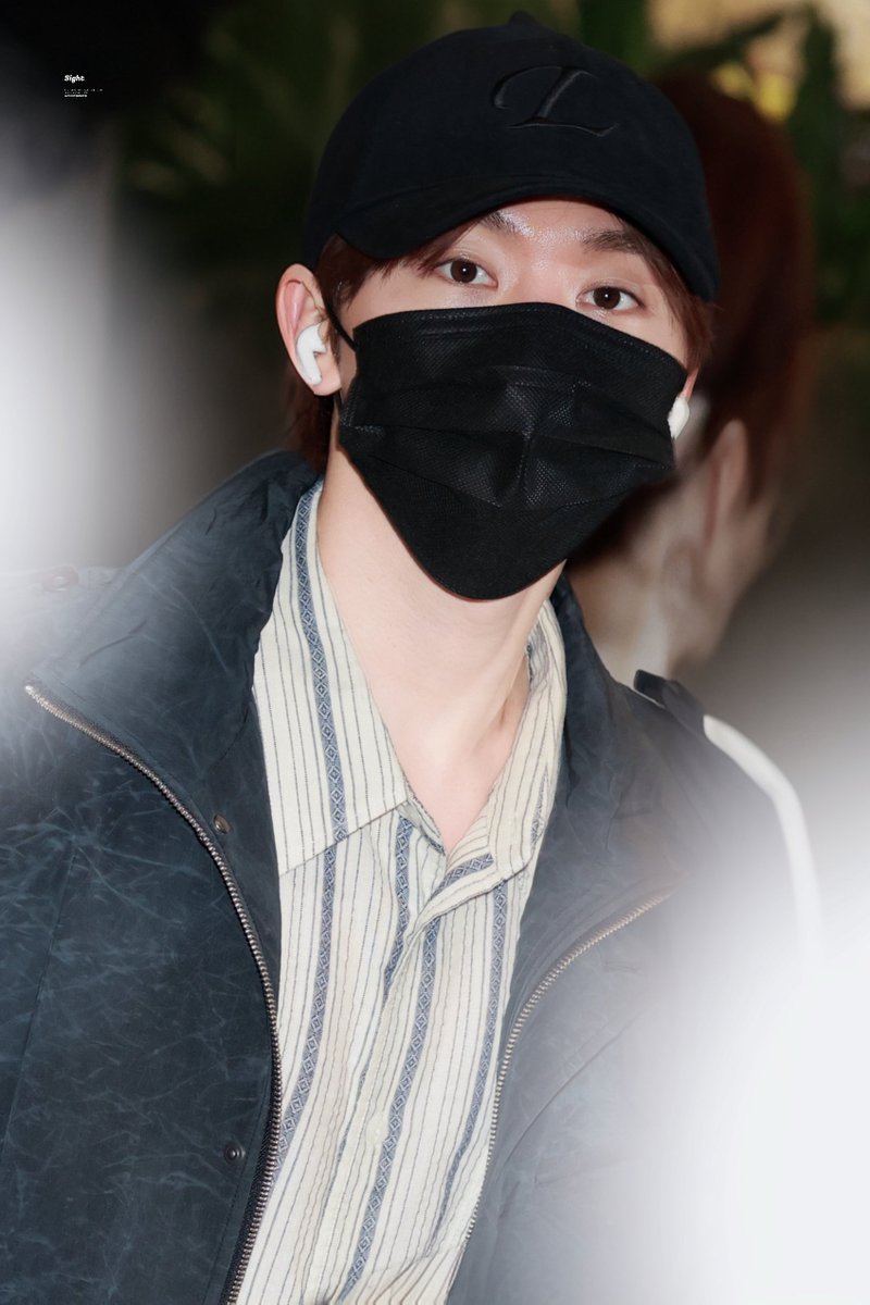 𝑠𝑖𝑔ℎ𝑡 tweet media