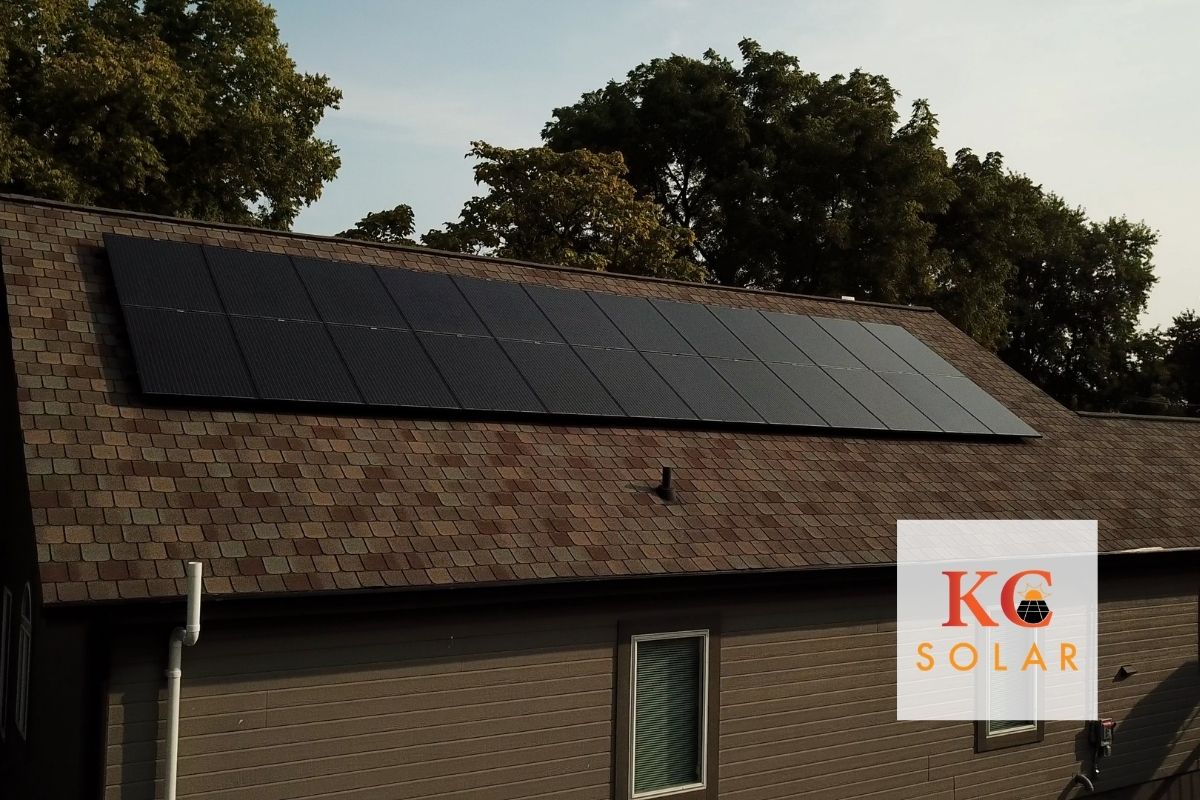 KCSolardotNet's tweet photo. Solar panels can help you get a fixed cost on your electricity as utility rates rise throughout your retirement years. 🤑 👉 https://t.co/cH7z4G6phl

#kcsolar #savemoney #retirement https://t.co/vJs2uYDVue