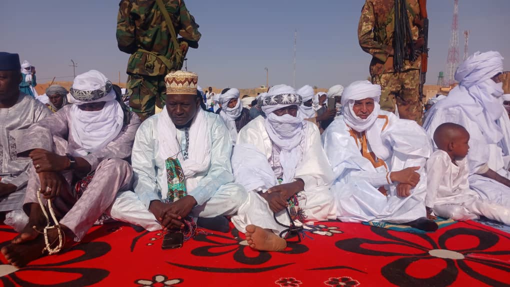 MenakaMali38162's tweet photo. Ménaka//Actualités// Fête de Ramadan//
Ce jeudi 19 Mars 2026, a eu lieu à la place de l'indépendance la prière de la fête d’Aïd Al Fitr en présence du Directeur de Cabinet et des fidèles musulmans.
#CCOM/#GVRT-#MENAKA https://t.co/mLz3xNTFZs