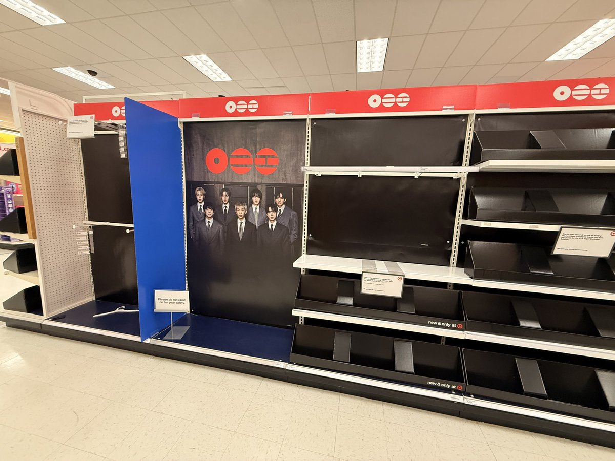 alyssa ⁷ 🪭 D-DAY tweet media