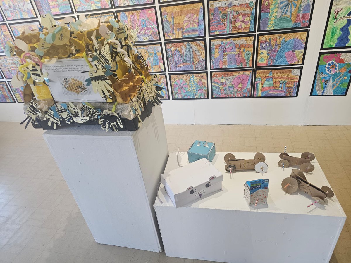 St James's Catholic Primary School tweet media