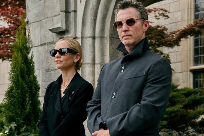 Christopher Rates It 🦦 tweet media