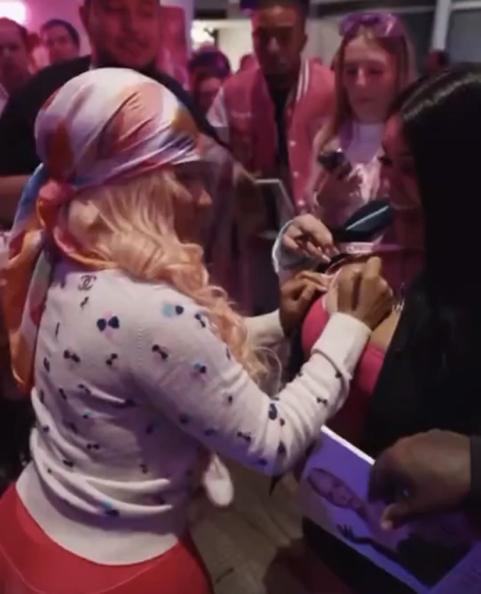 KimmSleeeeze 🦄 tweet media