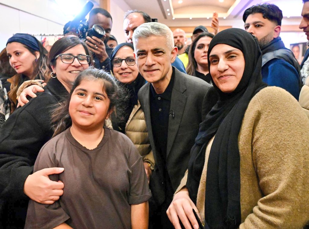 Sadiq Khan tweet media