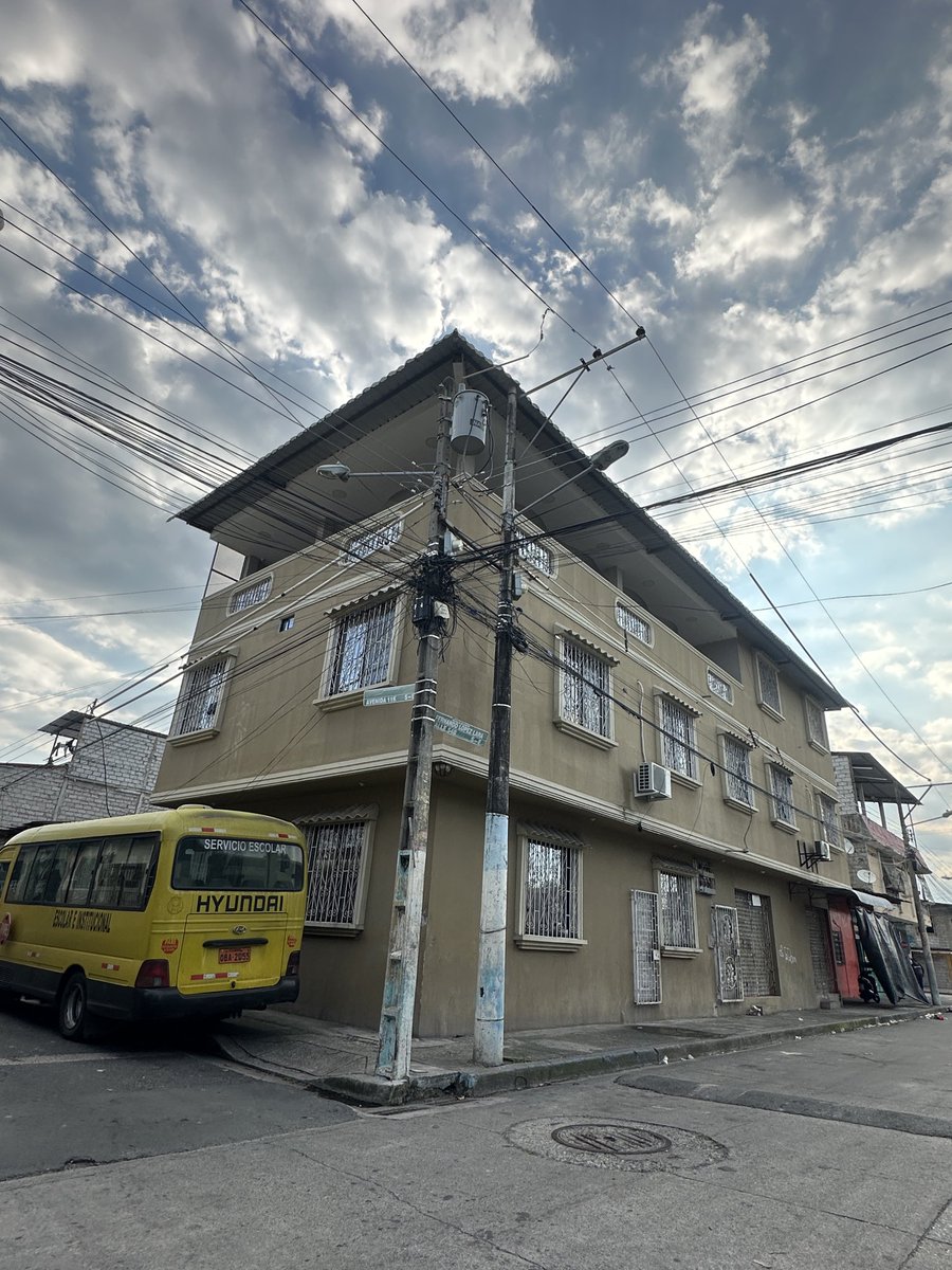 Karla Ambi tweet media