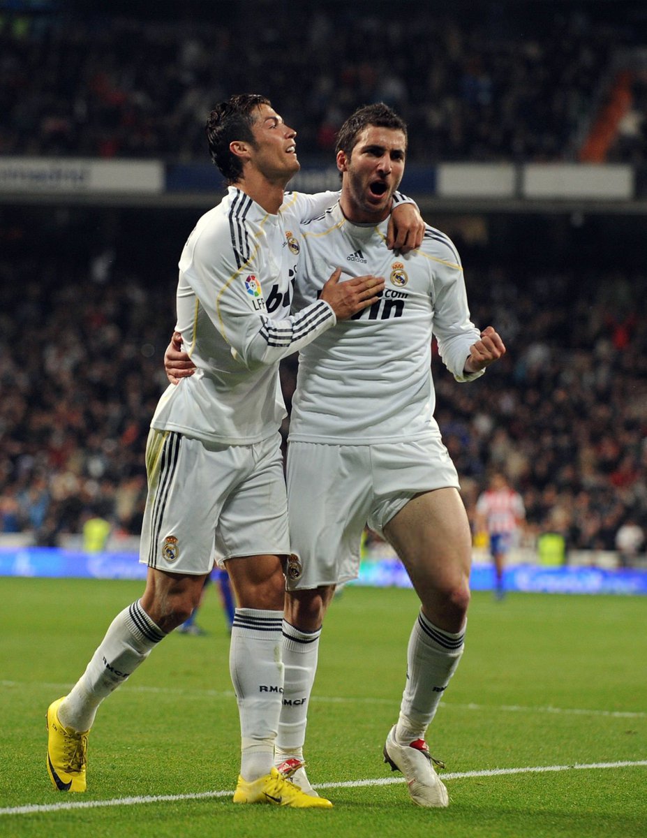 موسى tweet media