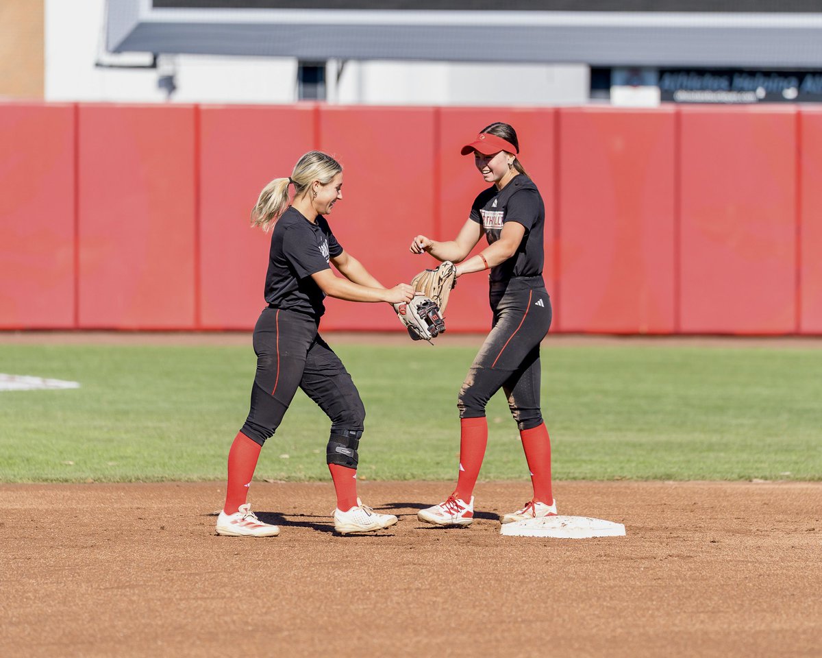 Louisville Softball tweet media