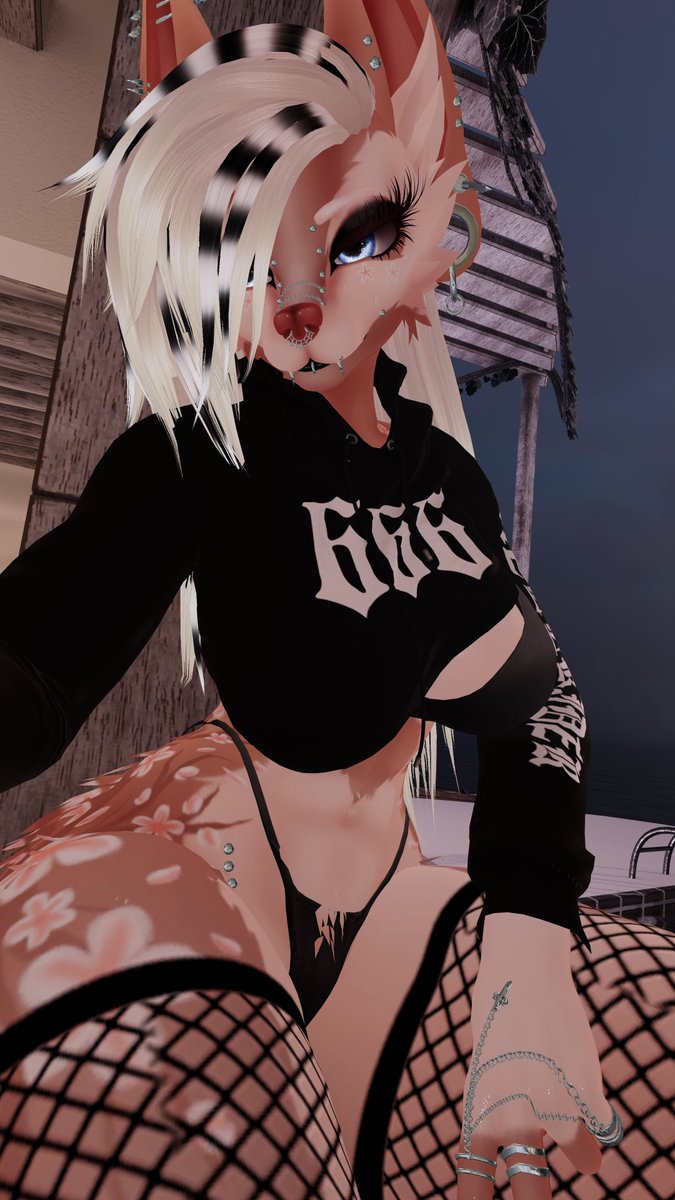 🤍I Art? Games? Yap? Come hangout!  | Gib head pats 🤍| | 18+ | !throne | !WolffStore | !sapidity twitch.tv/ayamewolff