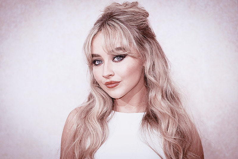 ๐ถ๐๐ซ๐ฅ๐๐ง๐. tweet media