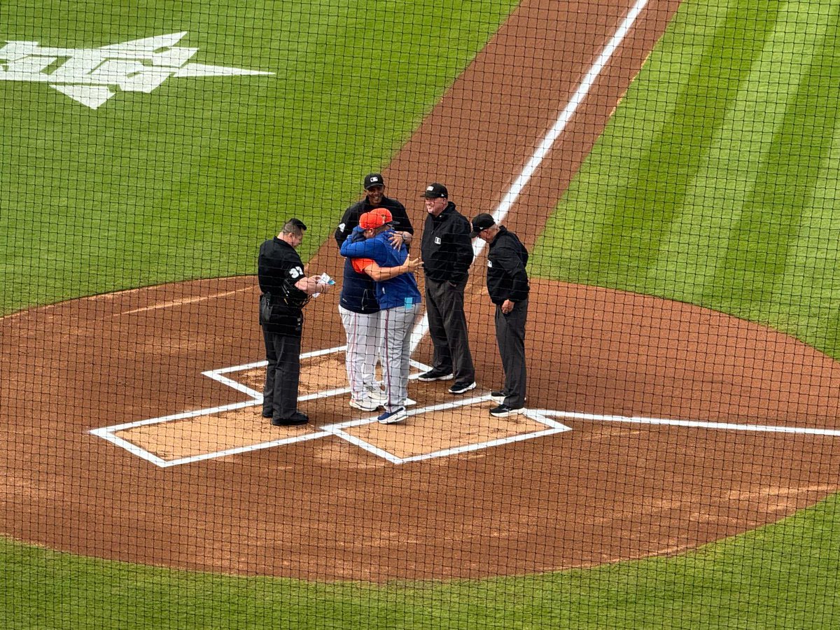 El Extrabase ⚾️ tweet media