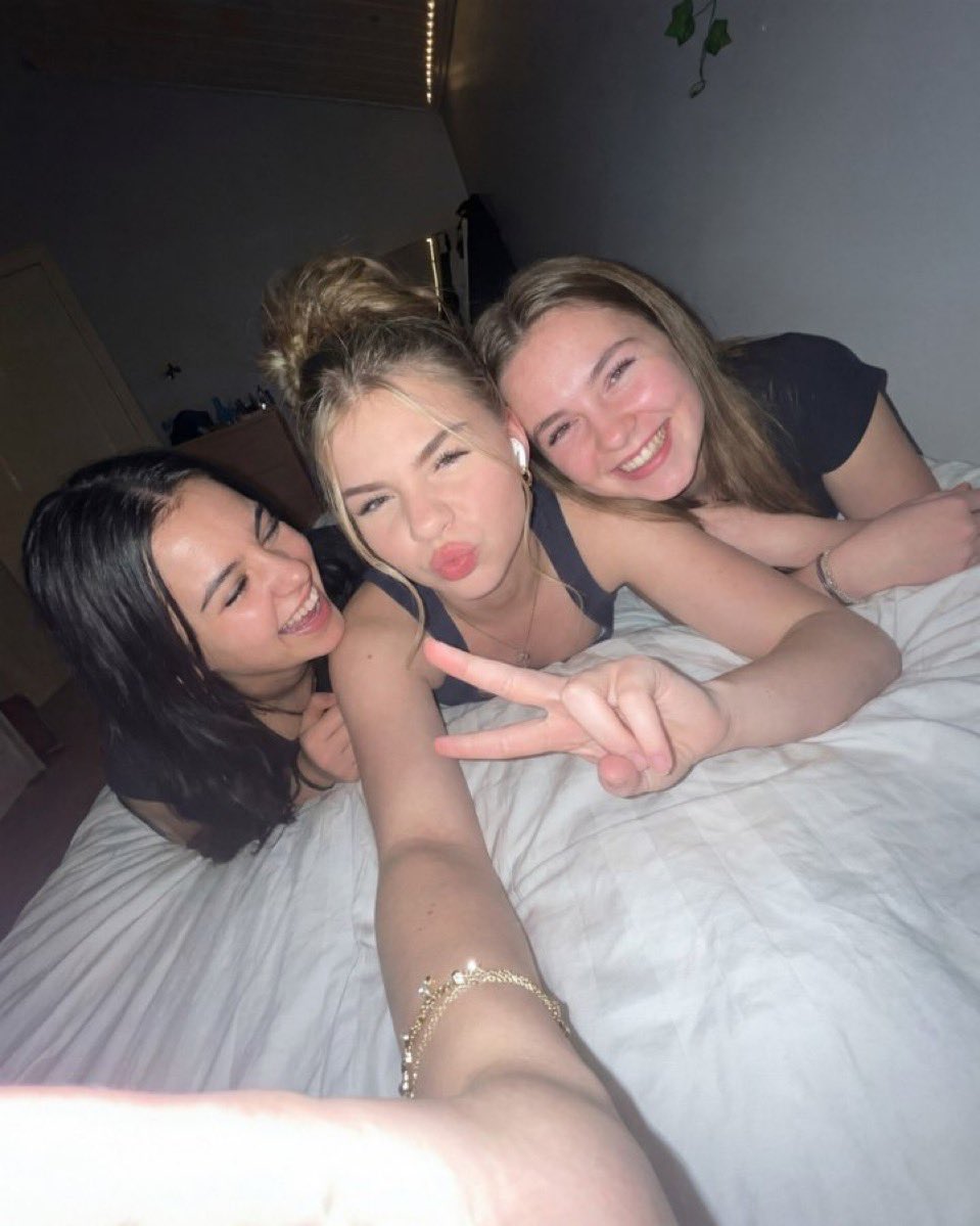 PRETTY💞 tweet media