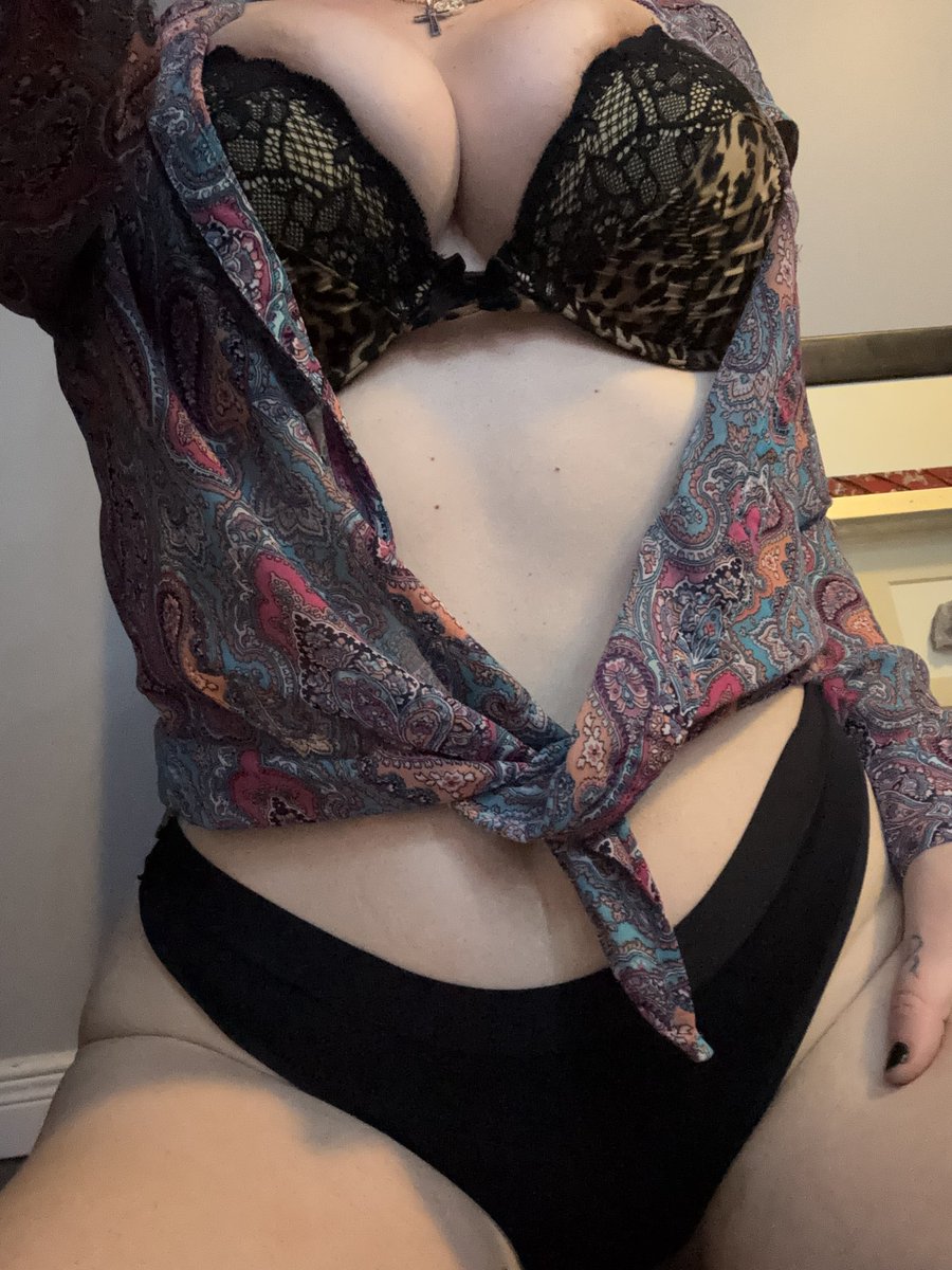 plumppeach tweet media