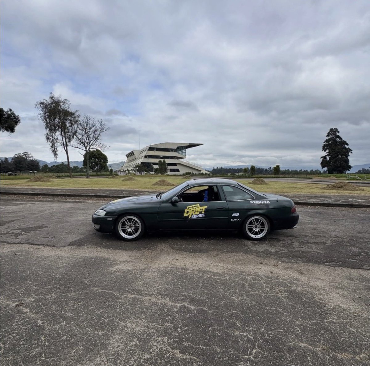 Rent 4 Racing tweet media