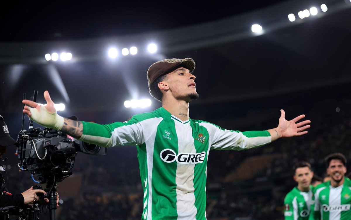 Instant Foot ⚽️ tweet media