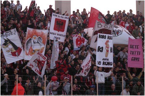 MCernissa's tweet photo. DB 2001-2002-2003 @ogcnice #bsn85 Fistez vous https://t.co/fxo26H1yFS