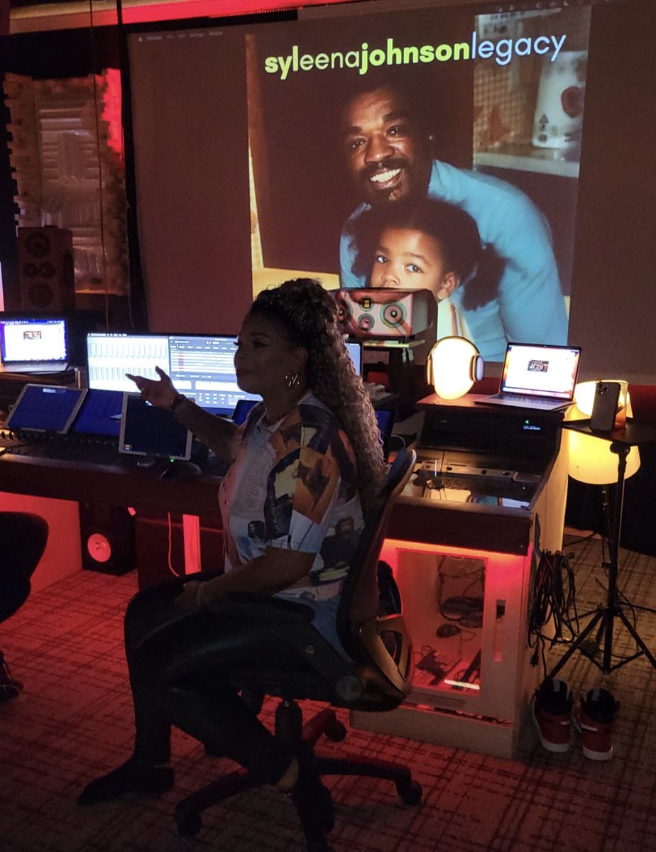 Syleena Johnson Official tweet media